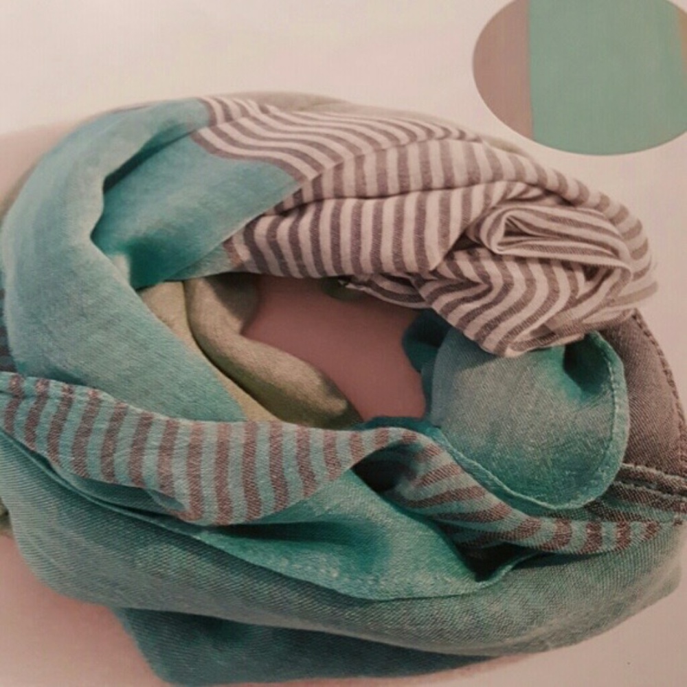 Silpada Saige Infinity Scarf